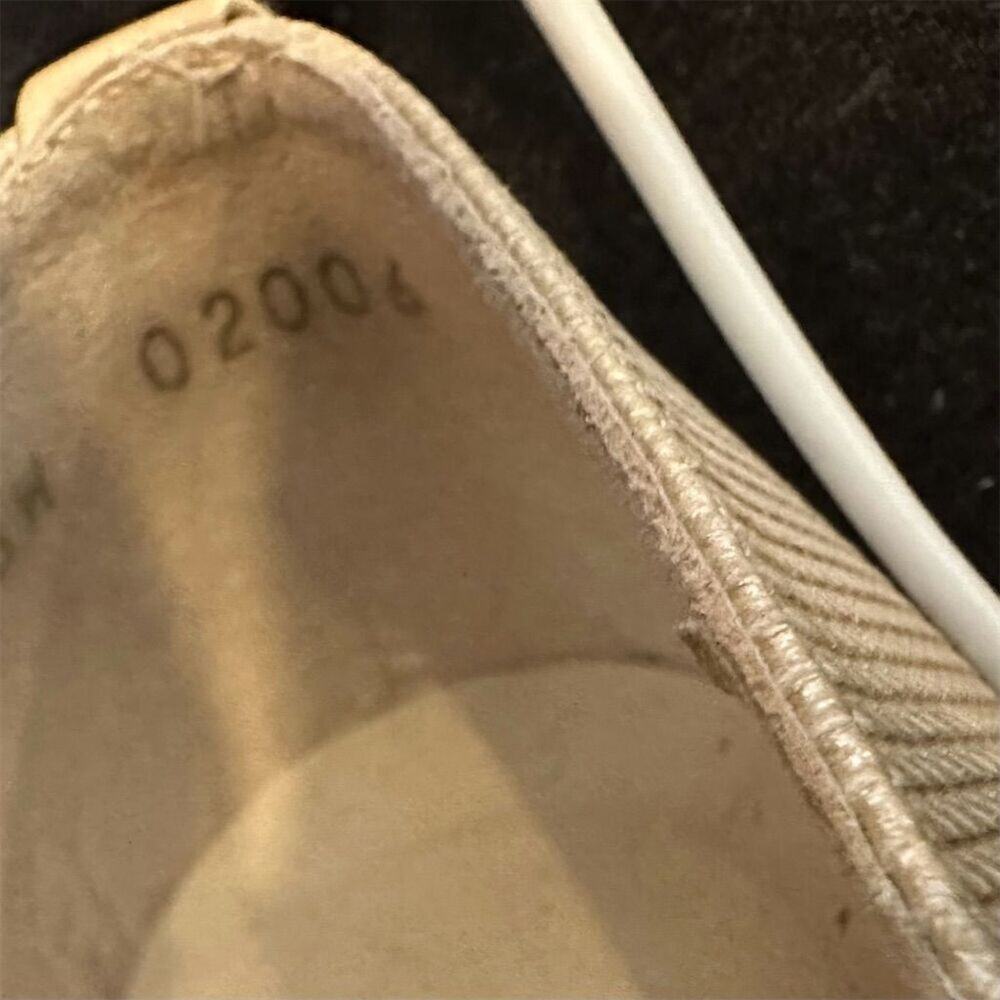 Stuart Weitzman Vintage Beige Block Heel Pumps Women's Size 6.5 - Picture 8 of 11